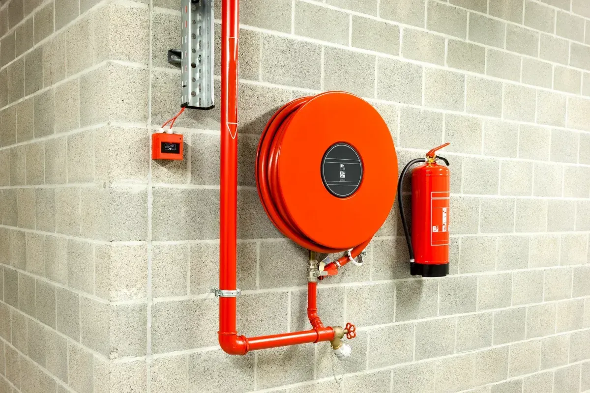 Extincteurs, RIA & blocs de secours